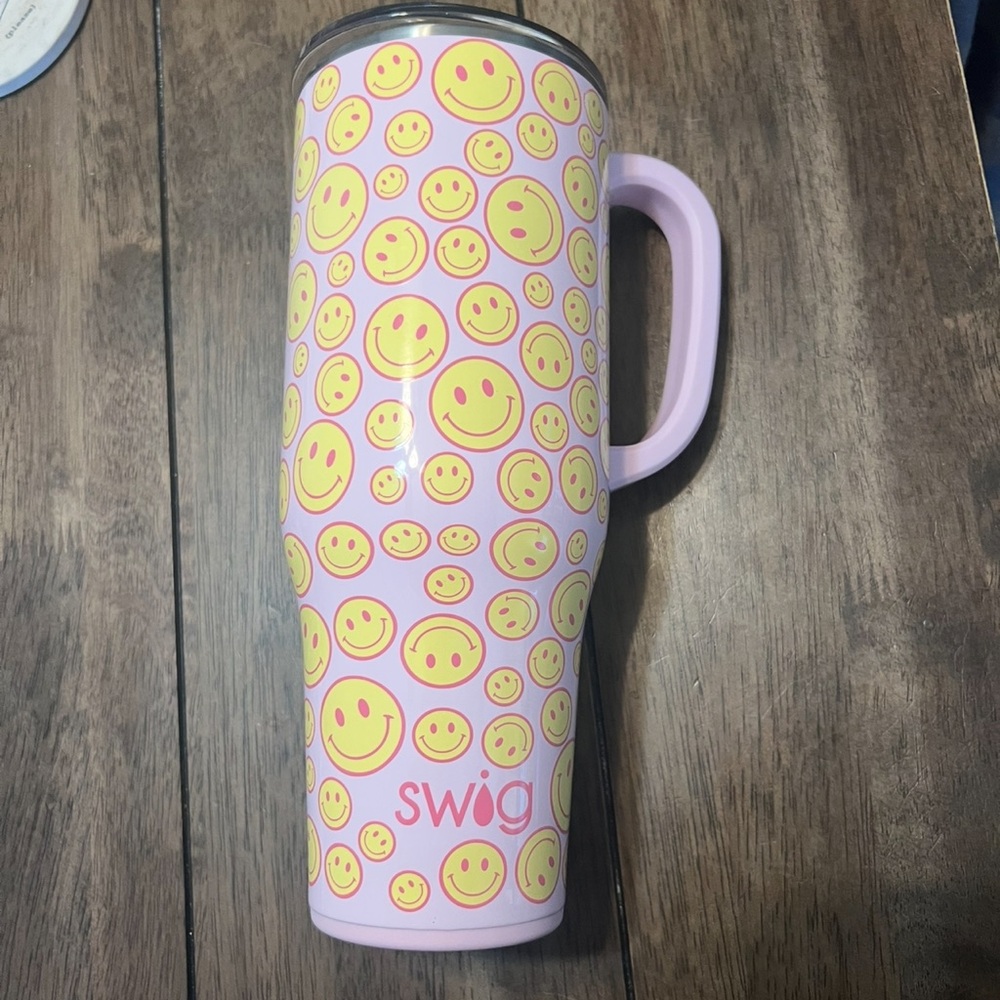 Swig Pink Smiley Face Tumbler